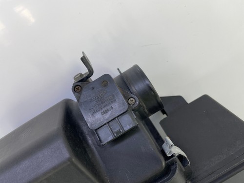 SUZUKI SX4 AIR FILTER HOUSING BOX AND SENSOR 79J-A01 1.6 PETROL 2006 - 2013 ๐ - Picture 10 of 13