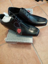 Size 8 Duffs shoes man