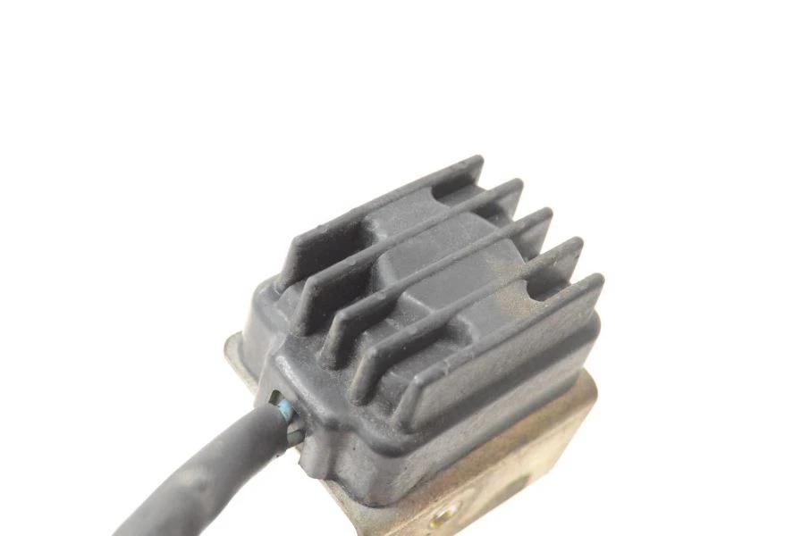 1987-1989 Nissan 300zx 2+2 Manual Engine Ignition Control - Image 2 of 4