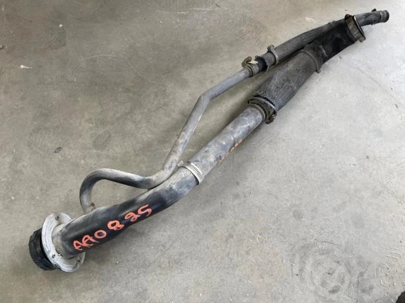 Ford F250 Super Duty 99 usado 6,8 L gasolina V10 platón corto cuello de llenado de combustible Foto 4 de 4