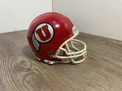 🏈 Riddell Utah Utes Mini Football Helmet – Red/White Display Collectible - Image 1 of 4
