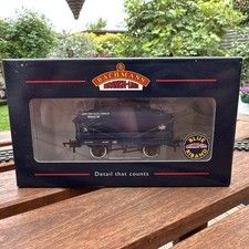 Bachmann 37-652 14 Ton Tank Wagon Joseph Crosfield OO Gauge