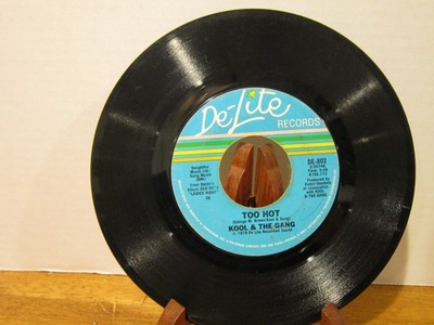 KOOL & THE GANG 45 rpm Record - Too Hot / Tonight's The Night - De-Lite 1979
