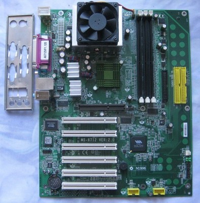 Micro Star MS-6712 ( MSI KT4V ) mit CPU / Blende / Sockel 462