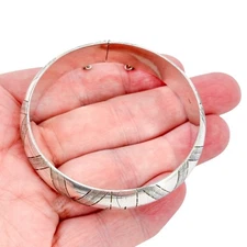 Vintage Sterling Silver Hinged Bangle Bracelet | Textured Design | 20g | 7.25"
