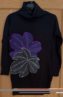 Schwarzer Rollkragenpullover mit Pailletten & bestickten Blatendetails - Gr. S-M, UK 8-12