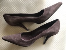 BCBG Max Azaria Brown Suede Pumps