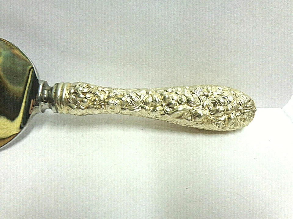Cuchillo para pasteles de plata de ley patrón Stieff Repousse talla 9,75 pulgadas LG WGT 97,8 gramos Foto 4 de 4