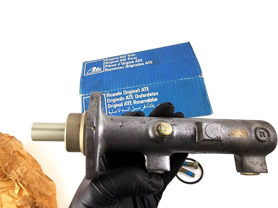 宝马 ATE 制动主缸 M/C 1983-88 533i 535i 633CSi 34311153053 原始设备制造商 — 第 2/4 张图片