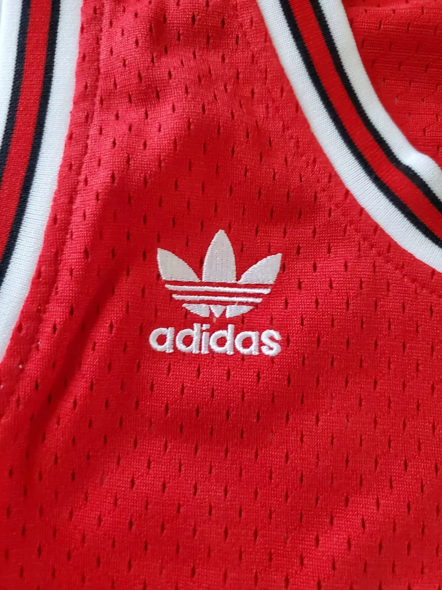 95-96 Vintage Adidas x Hardwood Classics NBA Chicago Bulls