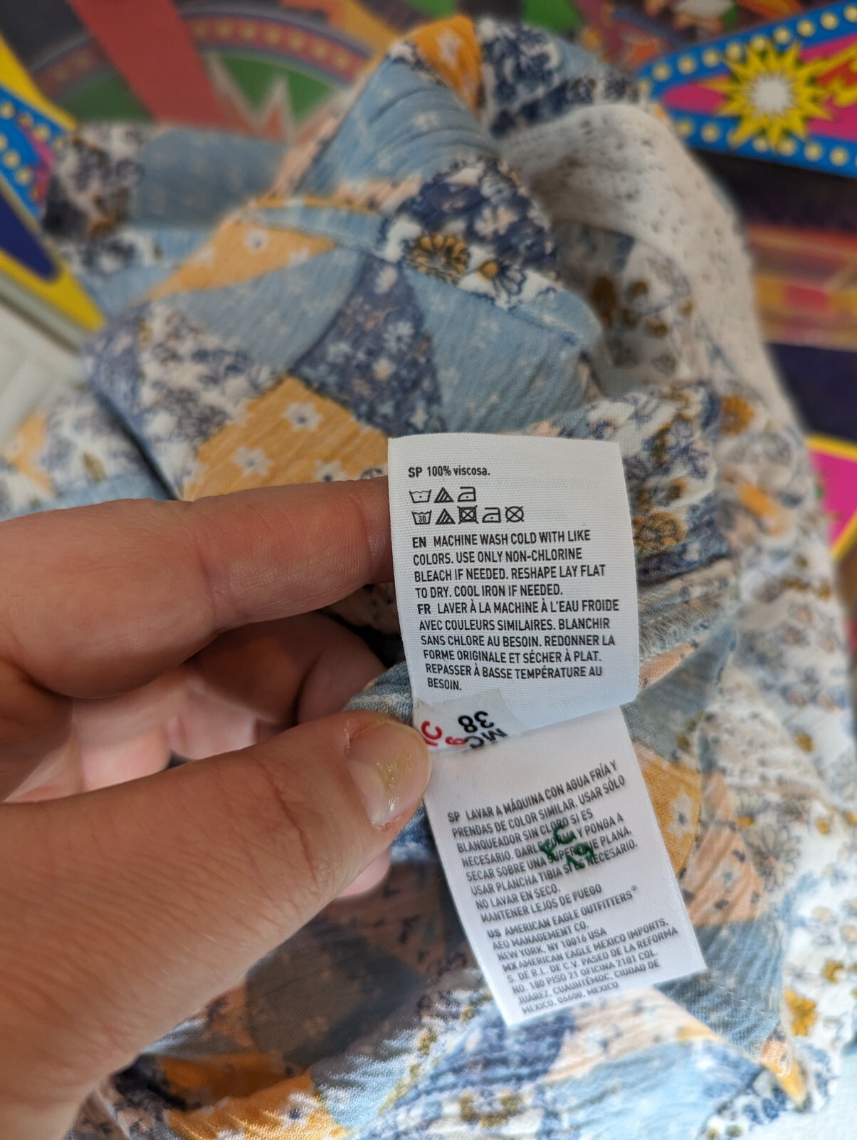 American Eagle Patchwork Cropped Floral Short Sle… - image 8