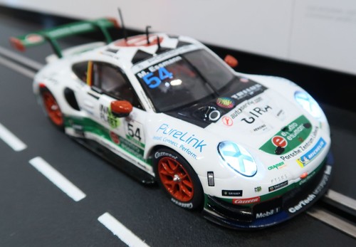Carrera Porsche 911 RSR « CarTech Motorsport Bonk, Michael Essmann, N°54 » - Voiture Digitale 132 Échelle 1:32 Avec Feux Et Licence Officielle