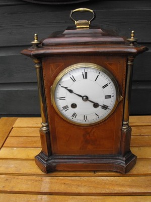 Vintage Französisch/Deutsch??Manteluhr umkreist Löwe auf Uhrwerk Uhr läuft gut