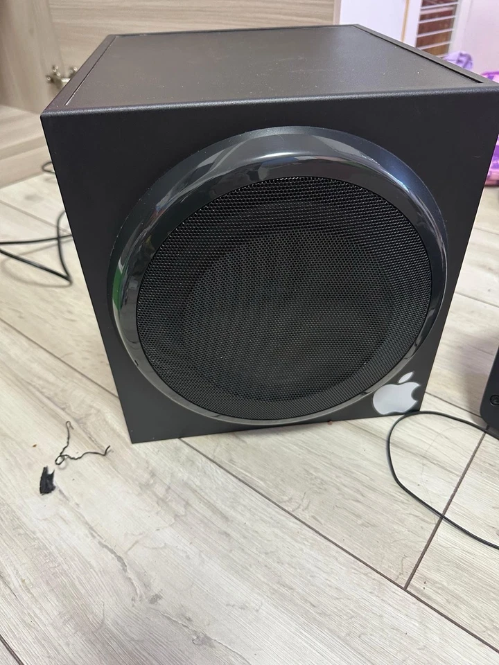 logitech z906 5.1 impianto hi-fi - Immagine 2 di 4