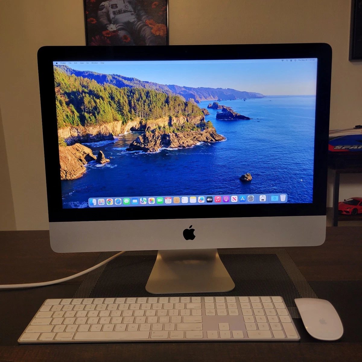 美品】iMac 2017 21.5インチ キーボード、マウス付 Amazon.co.jp