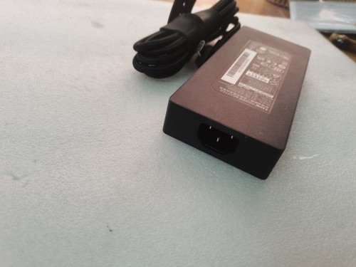 Genuine 230W 19.5V 11.8A RC30-024801 For Razer Blade RZ09-0427NEA3-R3U1 Charger - 第 5/6 張圖片