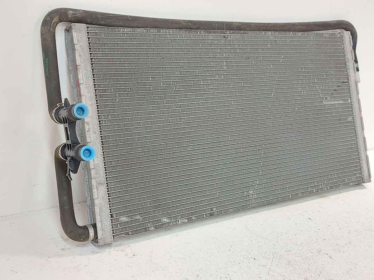 12-19 BMW M6 F06 RADIATOR 17112284244 *FINS BENT DENT*