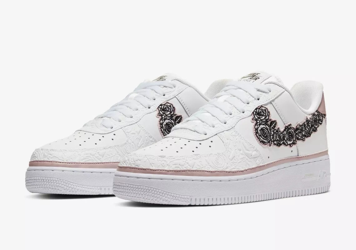 Nike MEN'S Air Force 1 07 LV8 White Black Floral DOERNBECHER SIZE 10.5  BRAND NEW | eBay