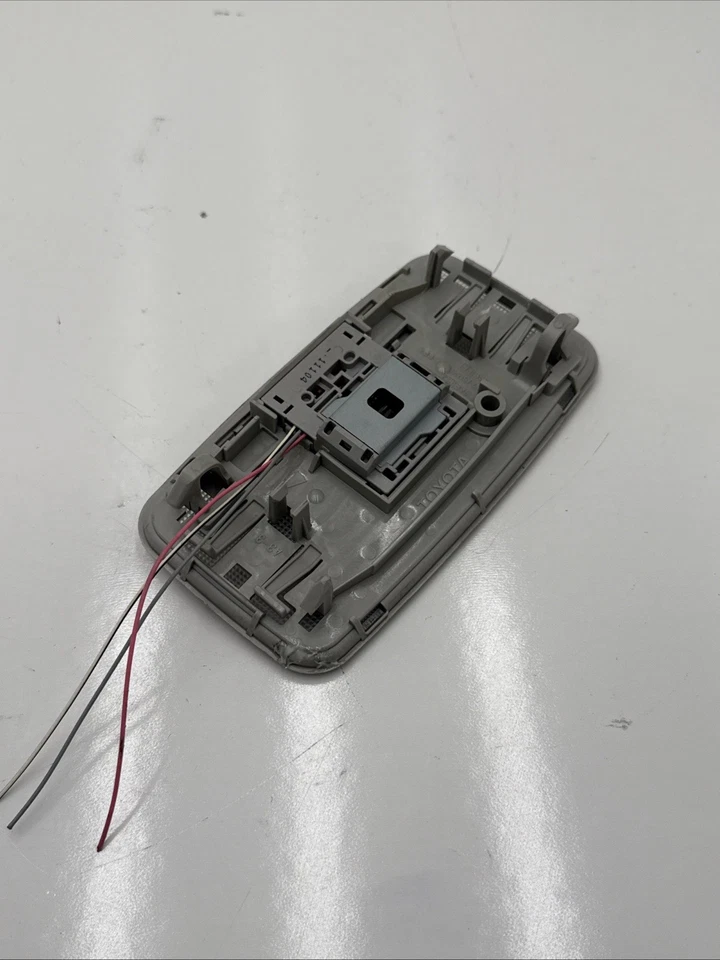 Toyota Corolla 2009-2013 interior techo trasero domo luz B224-16 Foto 4 de 4