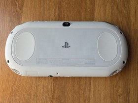 Sony PS Vita PCH-2000 Slim White + Charger GREAT CONDITION US SELLER