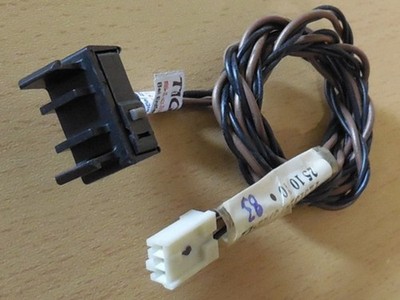 Fujitsu Celsius R670-2 Sicherheitsschalter Case Chassis Intrusion Switch* pz1192
