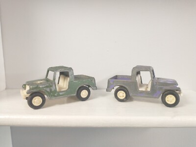Pair of 1969 Vintage Tootsietoy 4'' Green Jeep Jeepster Commando Toy Diecast Car