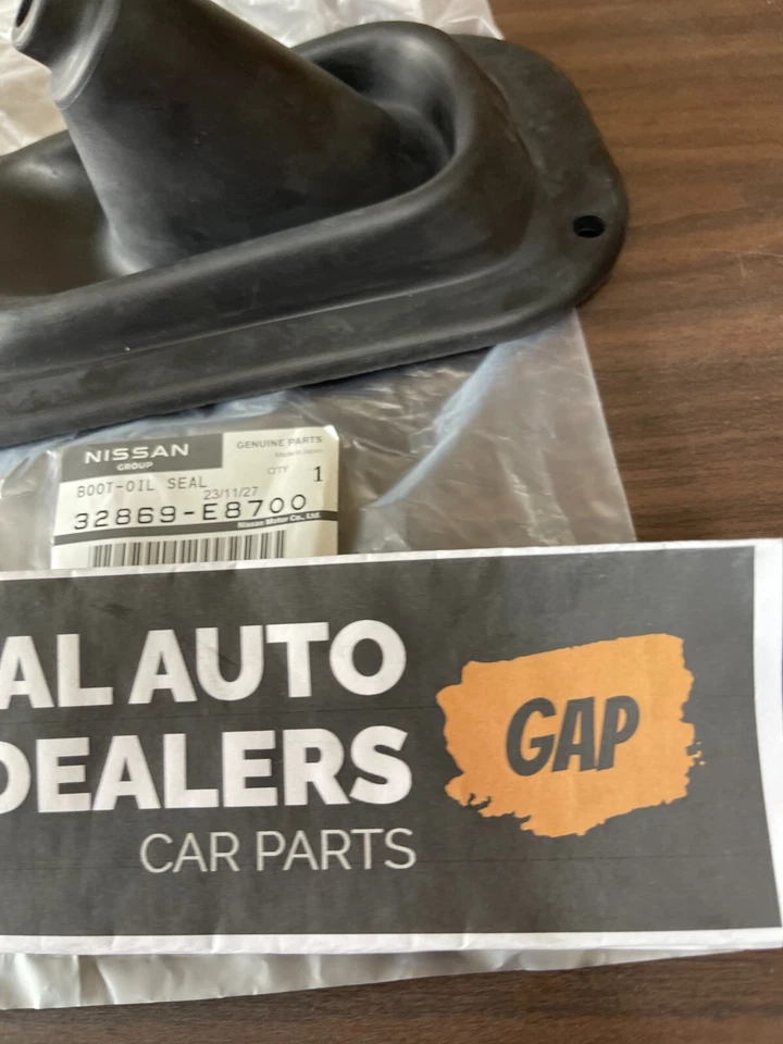 GENUINE NISSAN OEM DATSUN 240Z 260Z 280Z Manual Shift Boot Rubber 32869-E8700 - Image 4 of 4