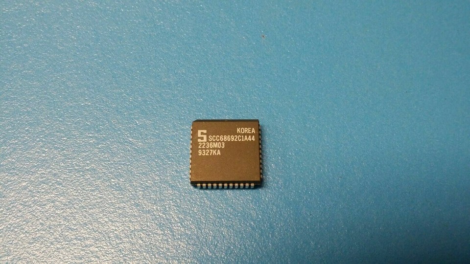 SCC68692C1A44 - Philips Serial I/O Controller (PLCC-44) | Australia