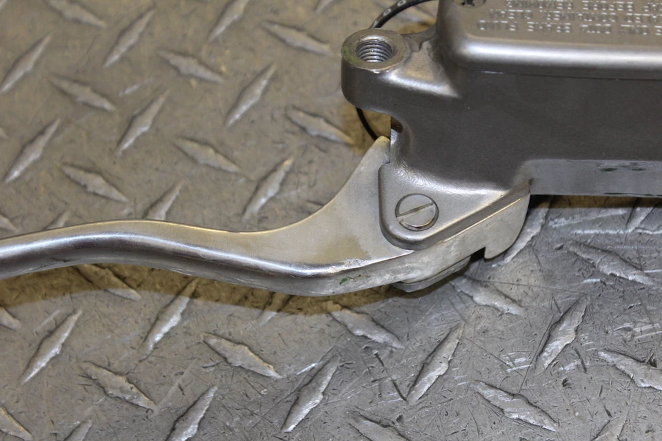 Honda Shadow Aero 750 VT750CA 2007 freno delantero cilindro maestro tiene erupción Foto 3 de 4