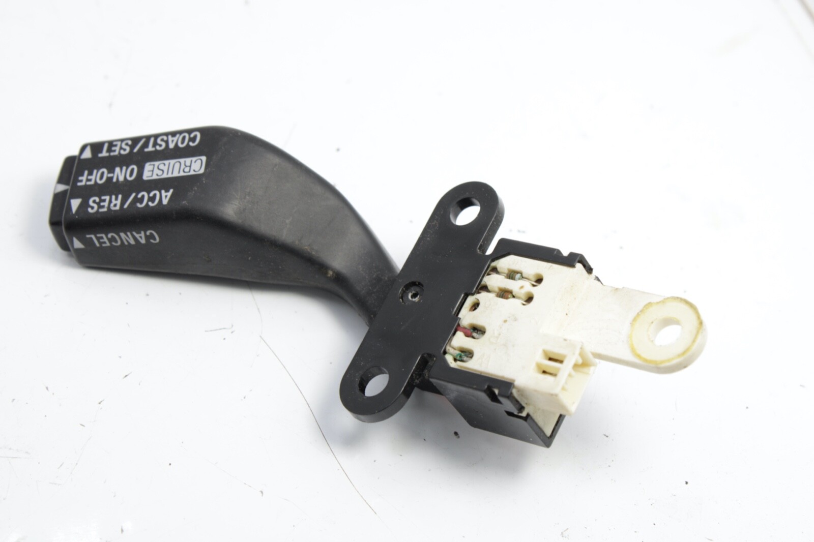 2002 - 2007 Mitsubishi Lancer cruise control switch MR409940 oem  