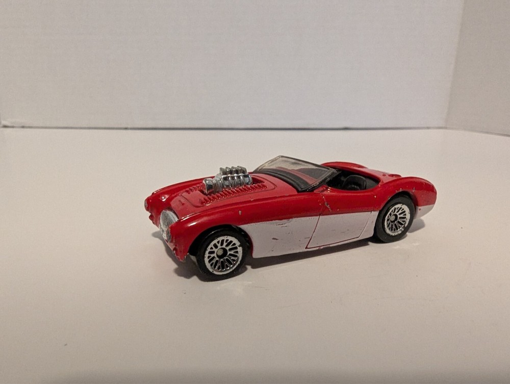 2000 HOT WHEELS AUSTIN HEALEY Red Convertible Diecast