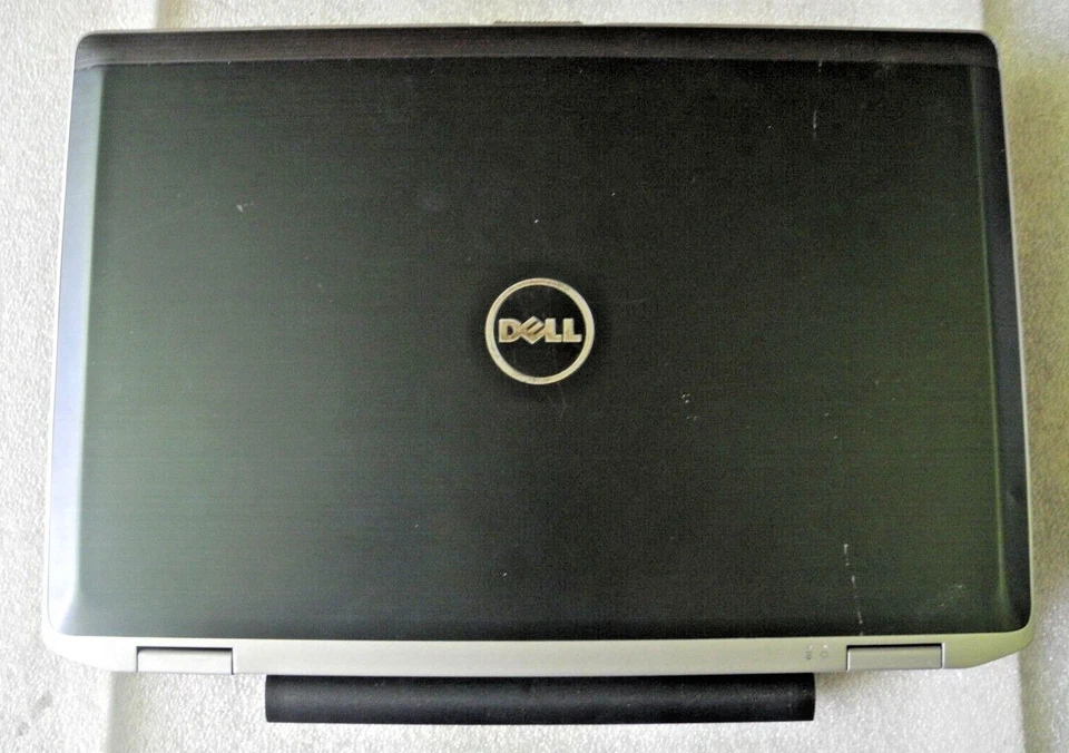 Dell Latitude E6520 · i5-2520 · 4GB · 500GB, foto 3 di 5