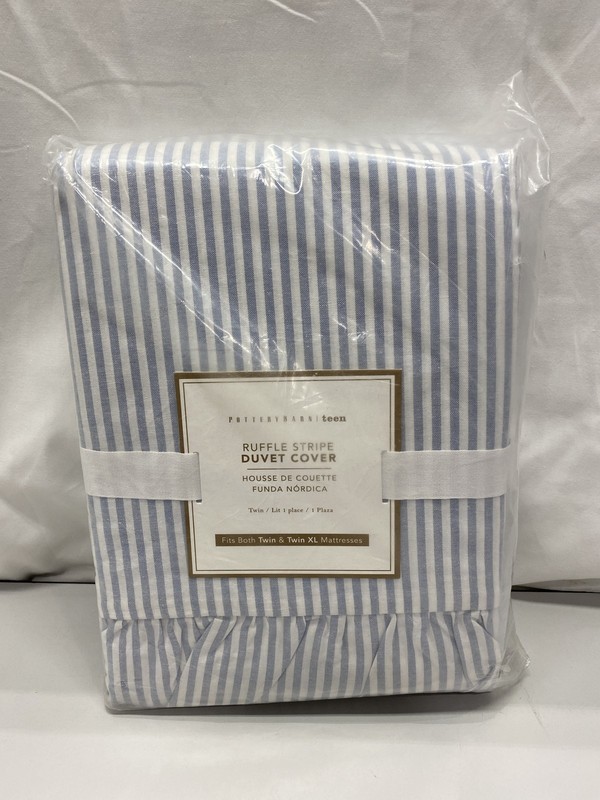 Pottery Barn Teen Ruffle Striped Duvet Cover Blue & White Twin/Twin XL Sealed