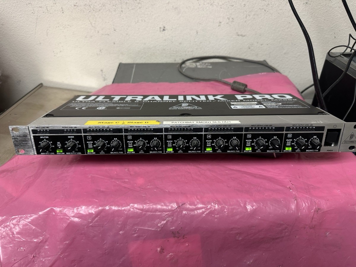 Behringer MX882 Ultralink Pro Ultra-Flexible 8-Channel Splitter