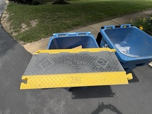 Used Checkers Industrial Safety Ramp BB5-125 Bumble Bee 5-Channel Cable 