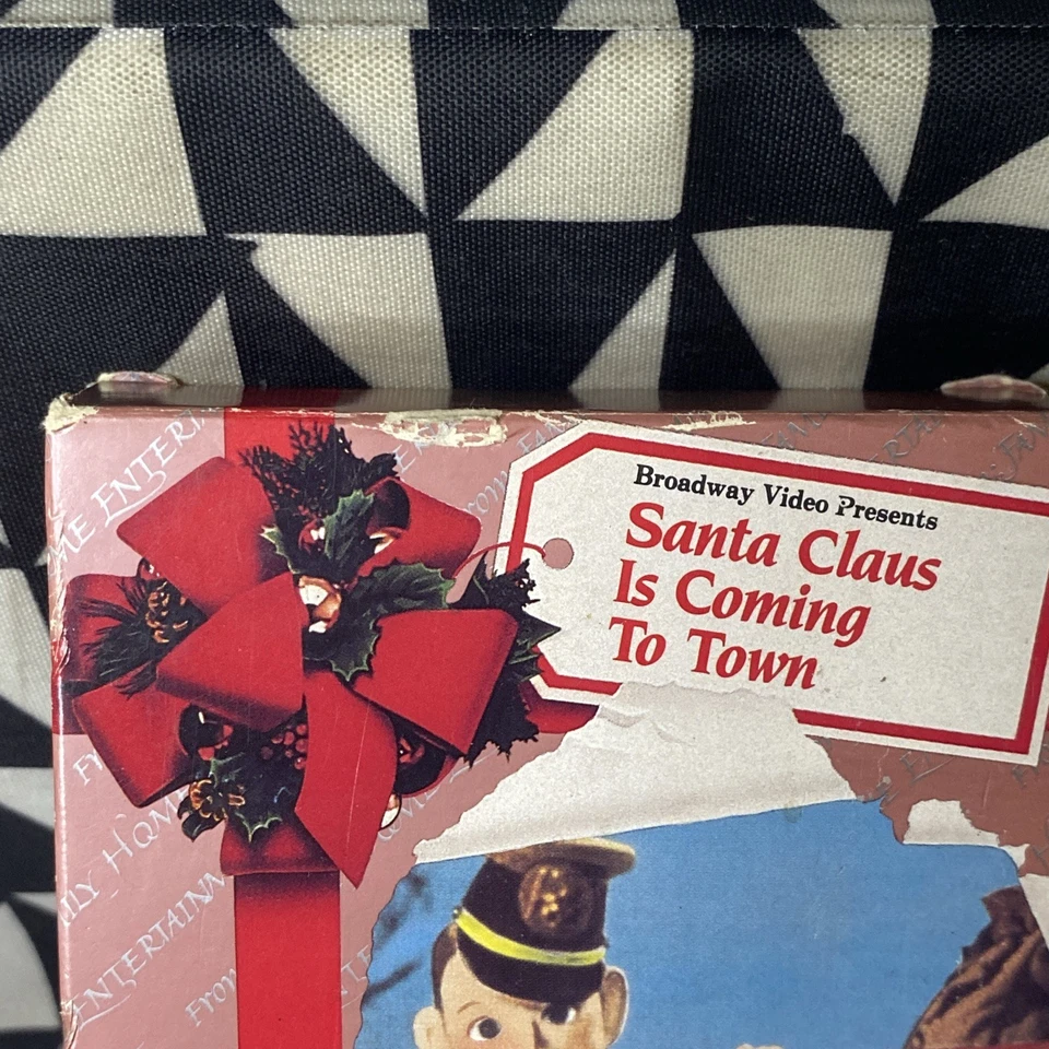 Santa Claus Is Coming To Town Christmas Classics Series VHS Movie - Image 2 of 4