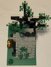 LEGO Castle: Camouflaged Outpost (6066) - Incomplete About 90% complete 
