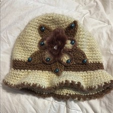 Handmade Chunky Knit Floral Beanie Cream Brown Faux Pearl Faux Fur Accent Hat