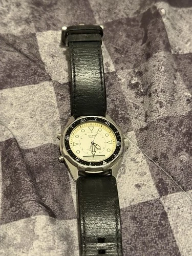 Vintage Casio AMW-320R CHRONOGRAPH WR 100M WATCH G Shock