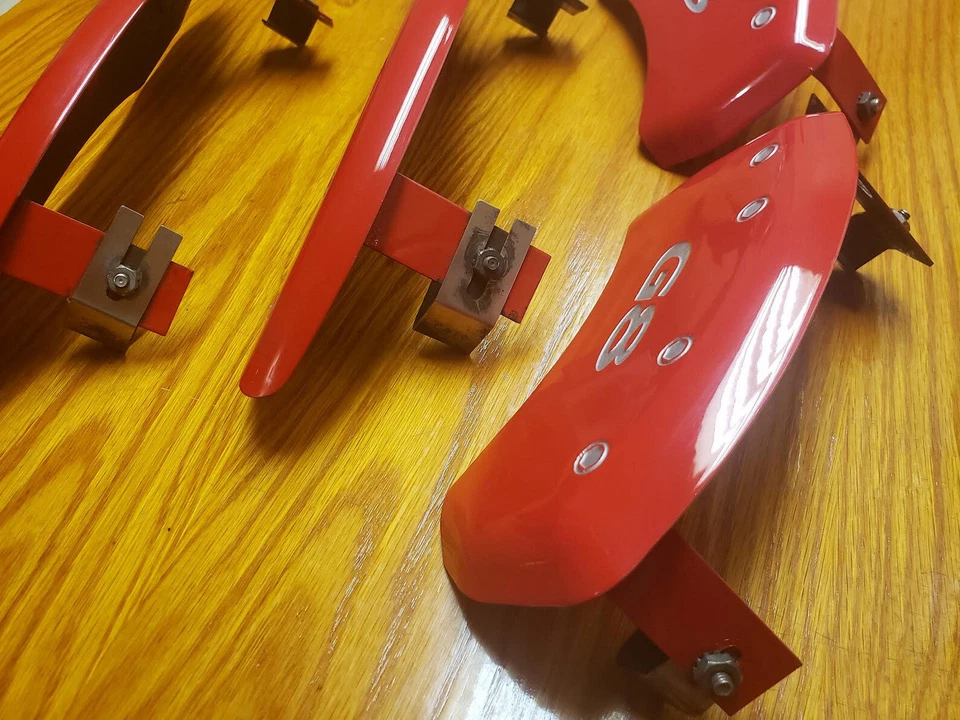 Juego completo de cubiertas de pinza de freno rojas Pontiac G8 MGP 2008-09 Foto 3 de 3