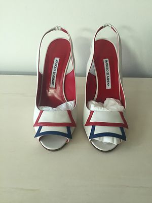 NIB Auth Manolo Blahnik White Flap Open Toe Pumps 38.5