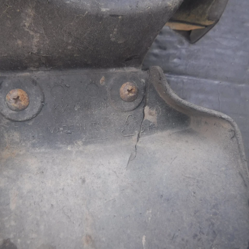 2010 KAWASAKI KX450F AIR FILTER BOX BOOT MUD GUARD CAGE KX 450F 09-11 - Image 3 of 4