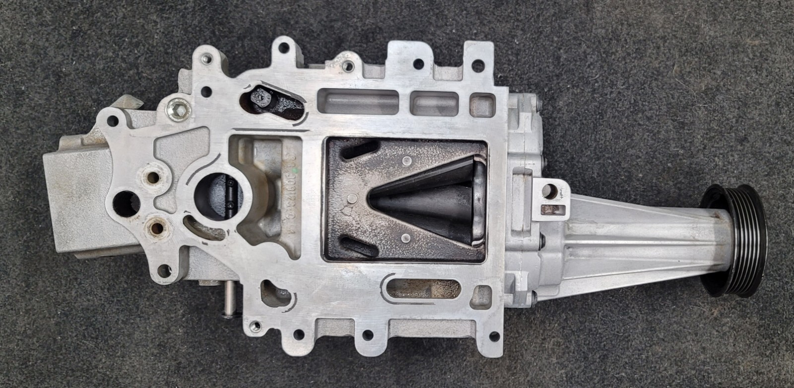 EATON M90 SUPERCHARGER (OFF OF A 3.8 T-BIRD ) For Sale In Los Angeles