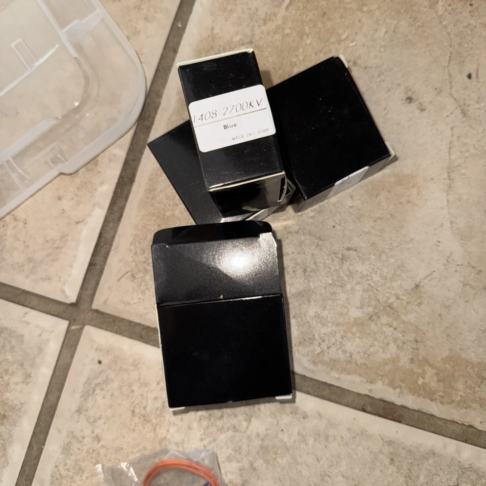 1408 2700KV 无刷电机适用于遥控多旋翼 FPV 赛车 4 件装 — 第 4/4 张图片