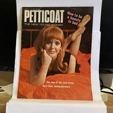 Vanessa Redgrave MARY QUANT Loungewear PETTICOAT magazine May 1967 Outerwear 60s