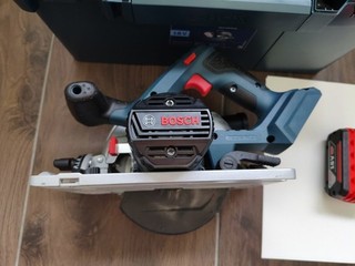 Bosch Professional 18V System Akku Kreissäge GKS 18V 57 G