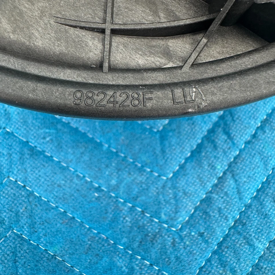 BMW 325i E90 2006-2011 motor soplador OEM 6411693363-08 Foto 4 de 4