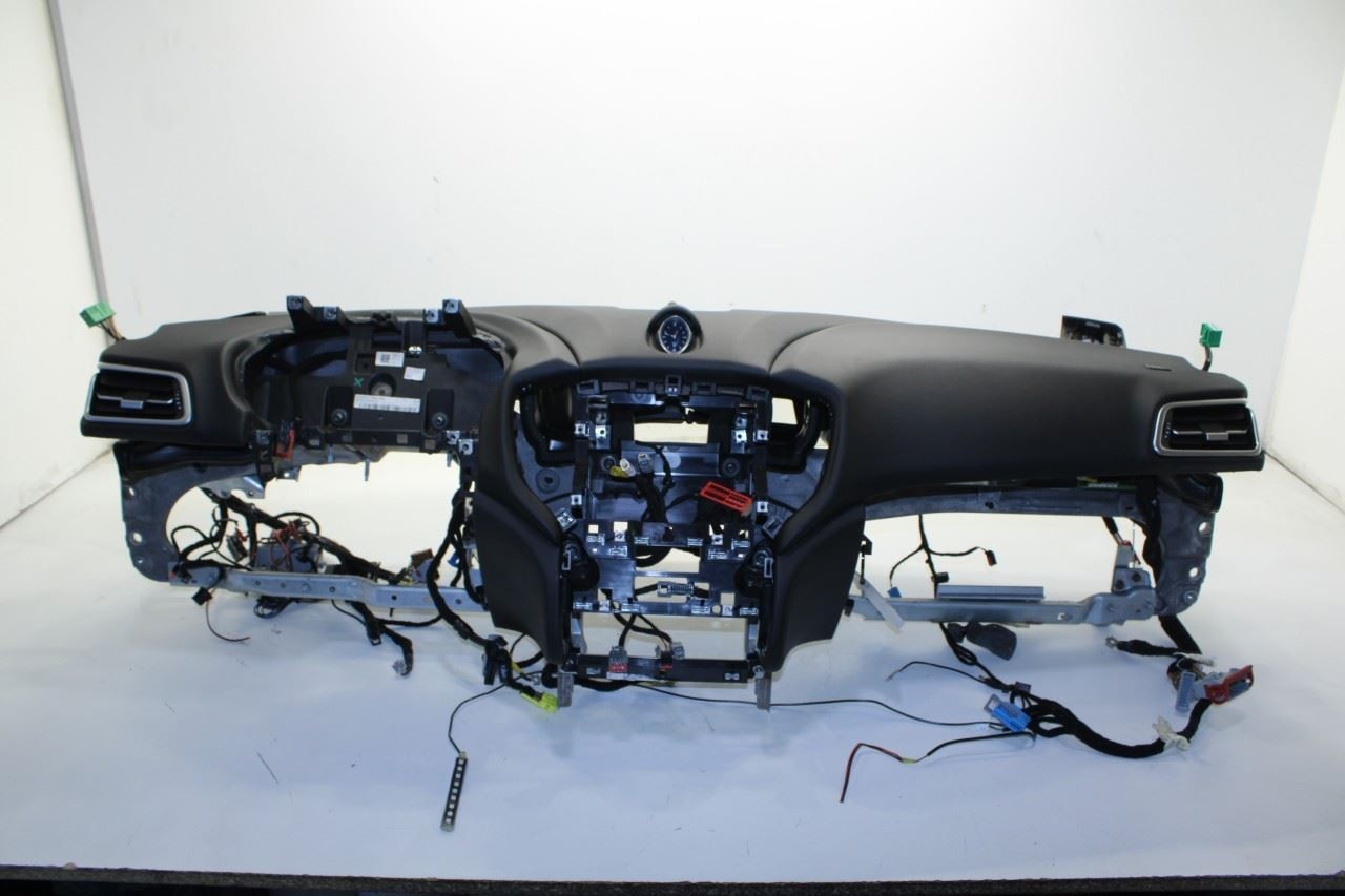 2017-2020 Maserati Ghibli Dash Instrument Panel 670066385 OEM