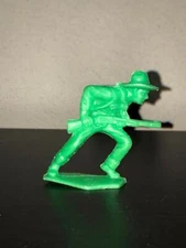 Tim-Mee Cowboy Advancing with Rifle 54mm 1950s - 1960s