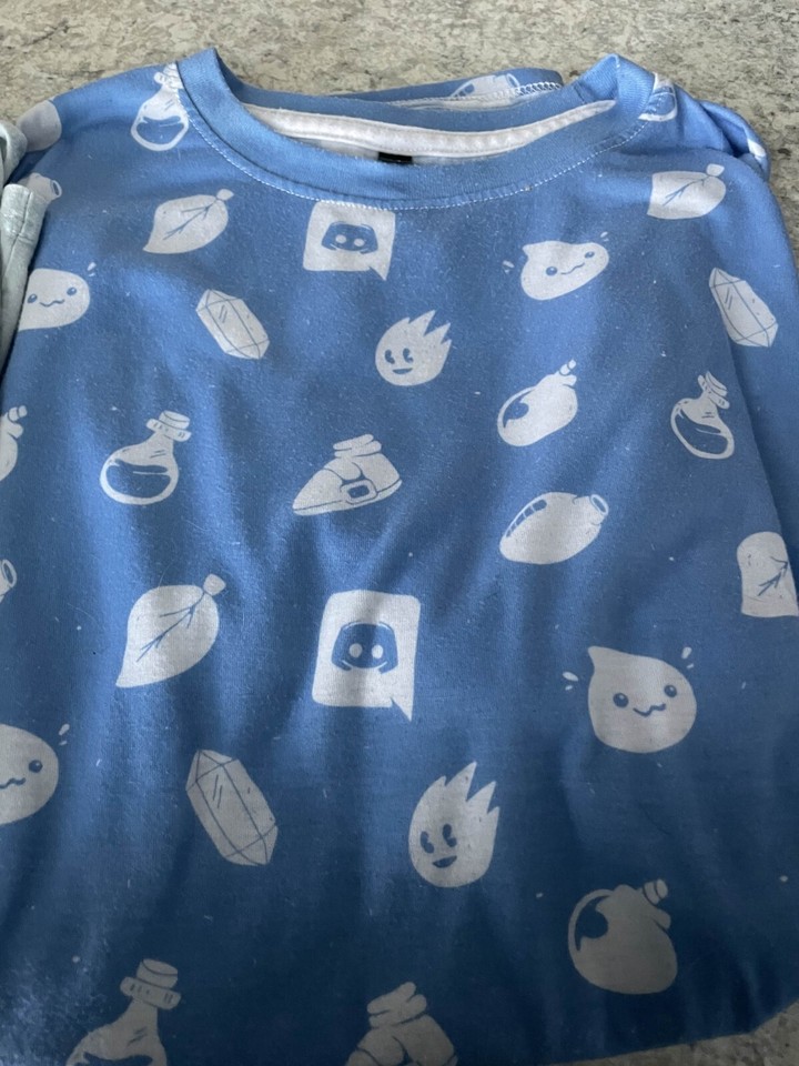 Blue Rare/Discontinued T Shirt Lot Size M (Discord & Avatar the Last